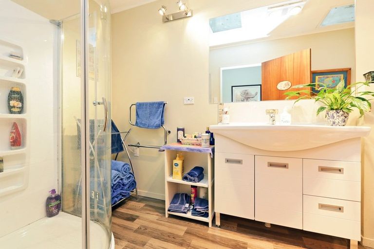 Photo of property in 6/512 Heretaunga Street East, Hastings, 4122