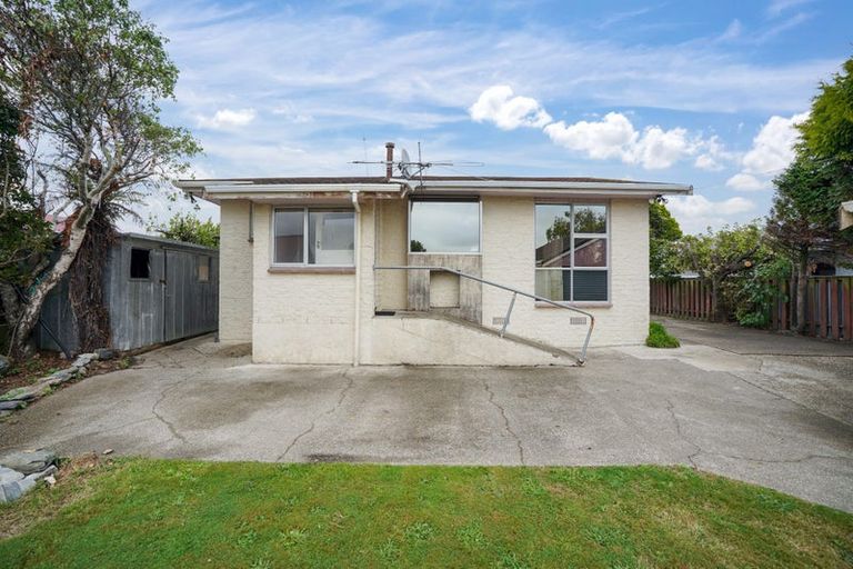 Photo of property in 102 Wicklow Street, Clifton, Invercargill, 9812