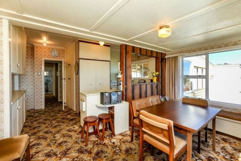 Photo of property in 2a Beach Street, Fitzroy, New Plymouth, 4312