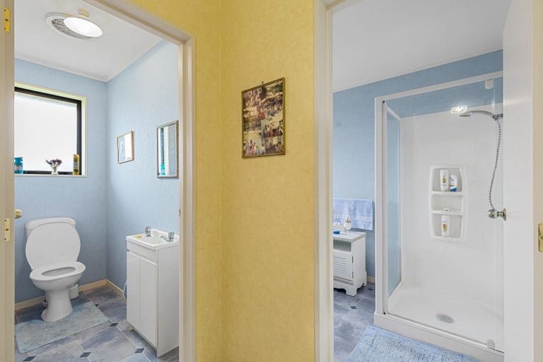 Photo of property in 205-233 Fitzherbert Road East, Aokautere, Palmerston North, 4471