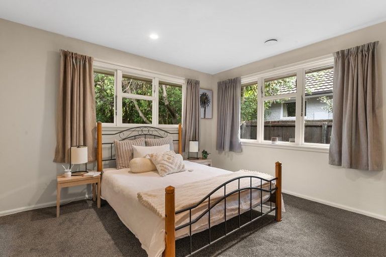 Photo of property in 12 Saint Ives Street, Harewood, Christchurch, 8051