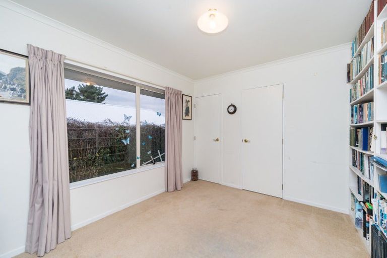 Photo of property in 14 Scandia Court, Hokowhitu, Palmerston North, 4410