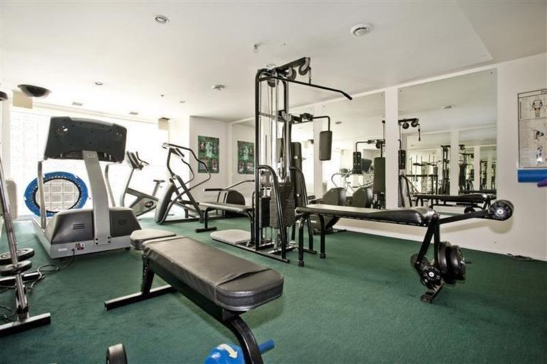 Photo of property in 2h/175 Hurstmere Road, Takapuna, Auckland, 0622