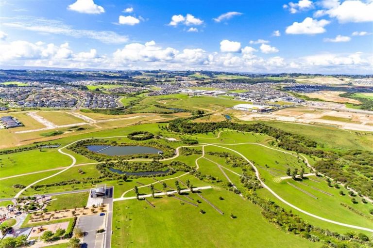 Photo of property in 51 Matahae Drive, Flat Bush, Auckland, 2019