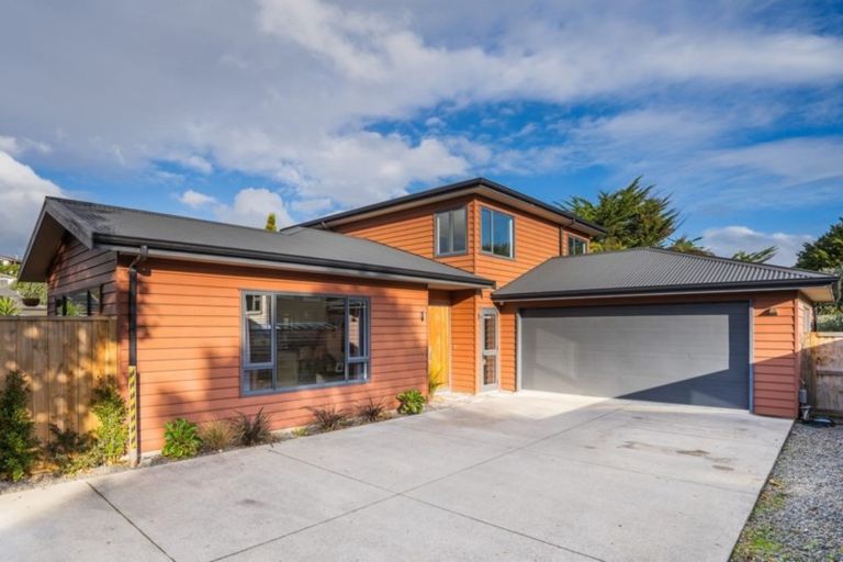 Photo of property in 50a Renown Road, Raumati South, Paraparaumu, 5032