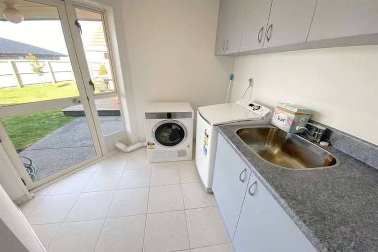 Photo of property in 6 Claw Place, Rolleston, 7615