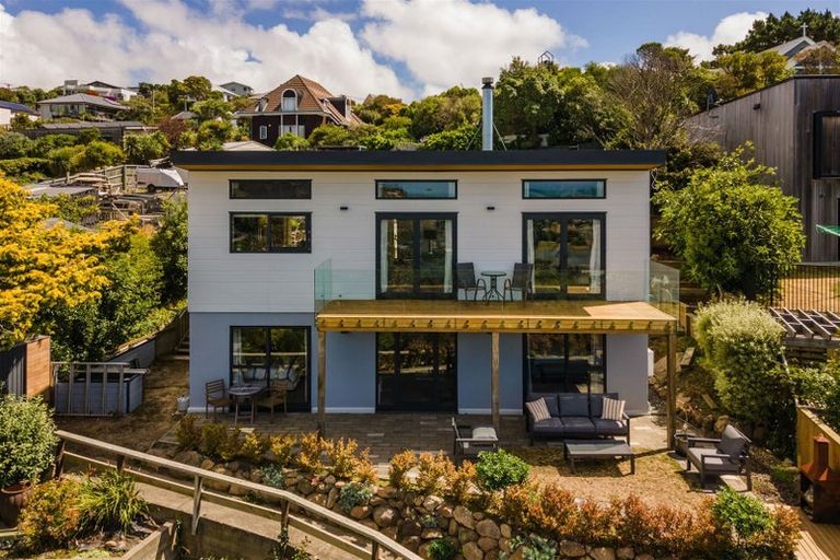 Photo of property in 11 Mortens Lane, Mount Pleasant, Christchurch, 8081