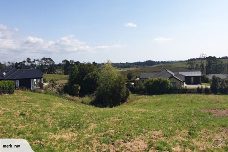 Photo of property in 5 Capriole Crescent, Kingseat, Papakura, 2580