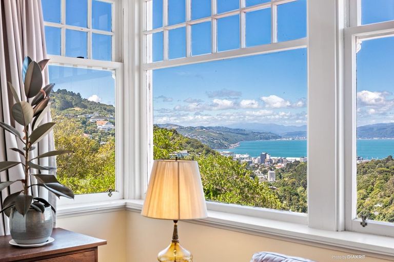 Photo of property in 9 Thorby Street, Northland, Wellington, 6012