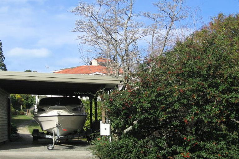 Photo of property in 9a Lambton Road, Hospital Hill, Napier, 4110