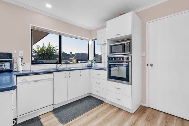 Photo of property in 3/24 Sturdee Road, Manurewa, Auckland, 2102