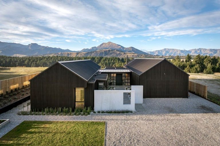 Photo of property in Northlake, 40 Riverslea Road, Wanaka, 9305