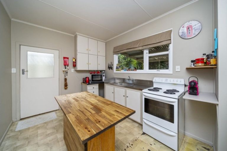 Photo of property in 11 Kepa Street, Ohawe, Hawera, 4671