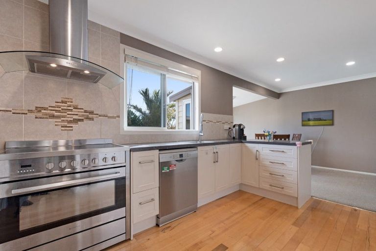 Photo of property in 9 Lemon Grove Avenue, Otumoetai, Tauranga, 3110