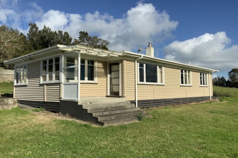 Photo of property in 93 Maungakaramea Road, Puwera, Whangarei, 0178