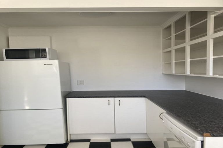 Photo of property in 7a Hawker Street, Mount Victoria, Wellington, 6011