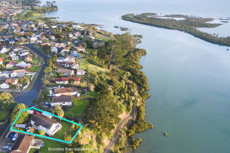 Photo of property in 20 Rukumoana Place, Clendon Park, Auckland, 2103