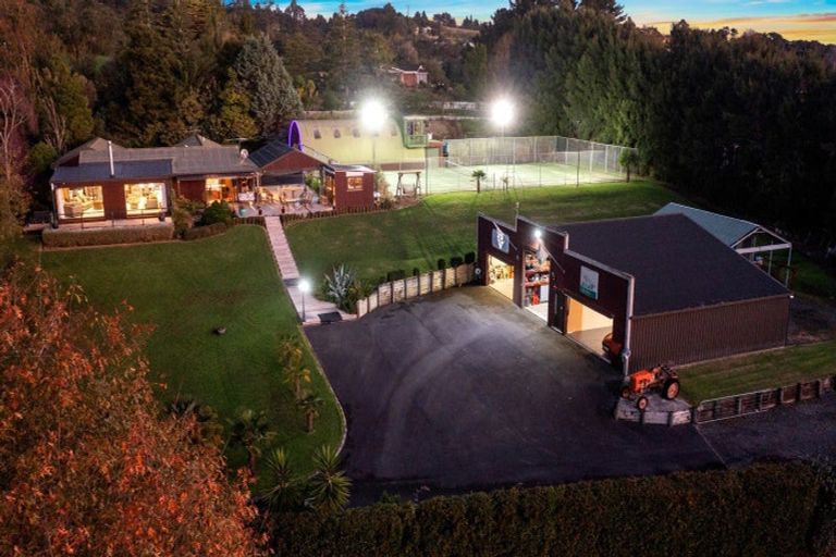 Photo of property in 77 Awanui Rise, Papakura, 2582