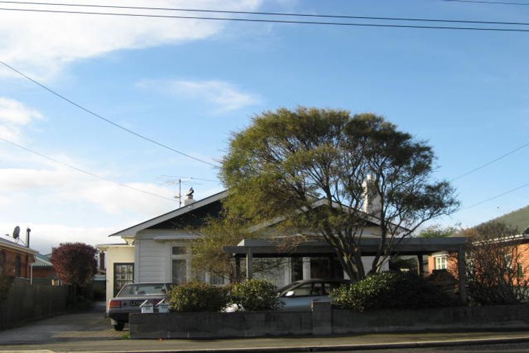 Photo of property in 15-15a East Avenue, Saint Kilda, Dunedin, 9012