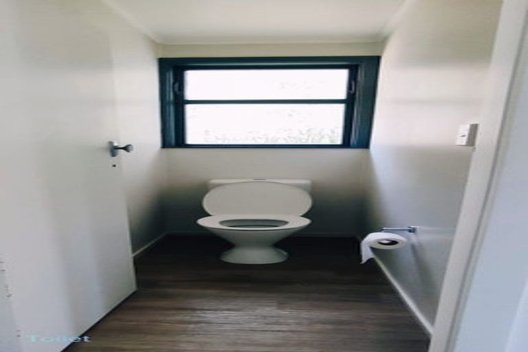 Photo of property in 8 Granby Place, Westown, New Plymouth, 4310