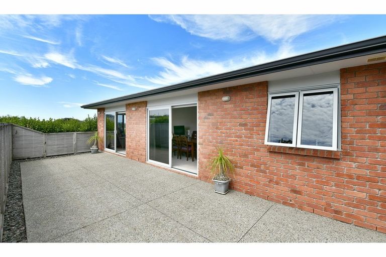 Photo of property in 8 Bayview Park Lane, Orewa, 0931