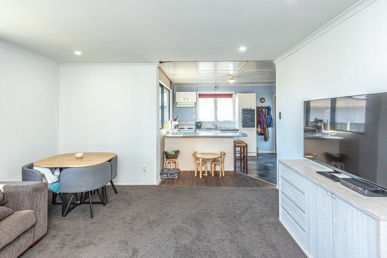 Photo of property in 49a Gonville Avenue, Gonville, Whanganui, 4501