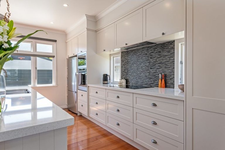 Photo of property in 85 Chelwood Street, Takaro, Palmerston North, 4412