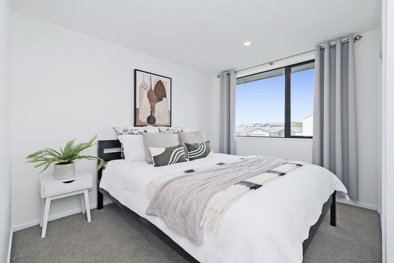 Photo of property in 12 Miromiro Street, Broomfield, Christchurch, 8042