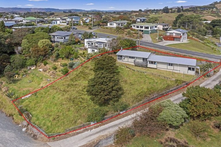 Photo of property in 7 Manukau Road, Raglan, 3225