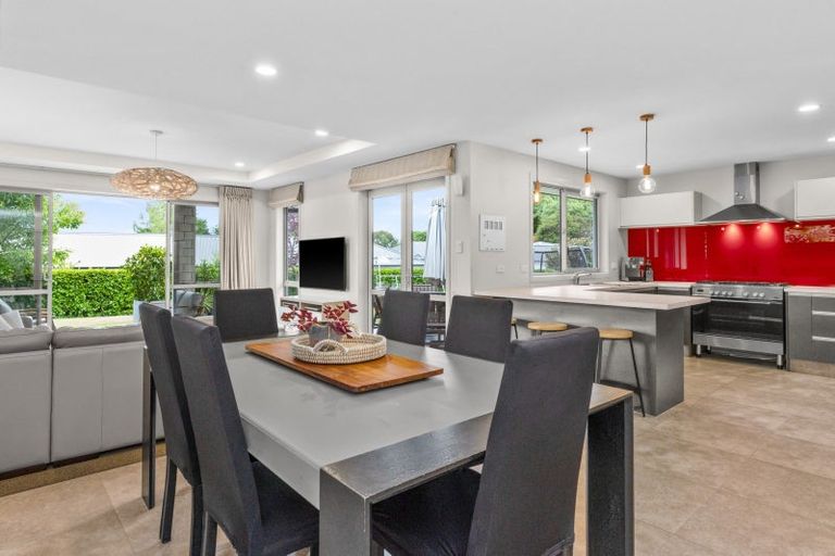 Photo of property in 17 Margaret Avenue, Havelock North, 4130