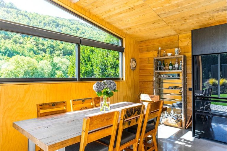 Photo of property in 38 Cornwall Street, Arrowtown, 9302