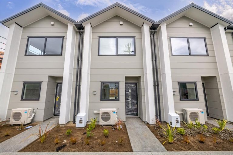 Photo of property in 4/104 Martin Street, Wallaceville, Upper Hutt, 5018