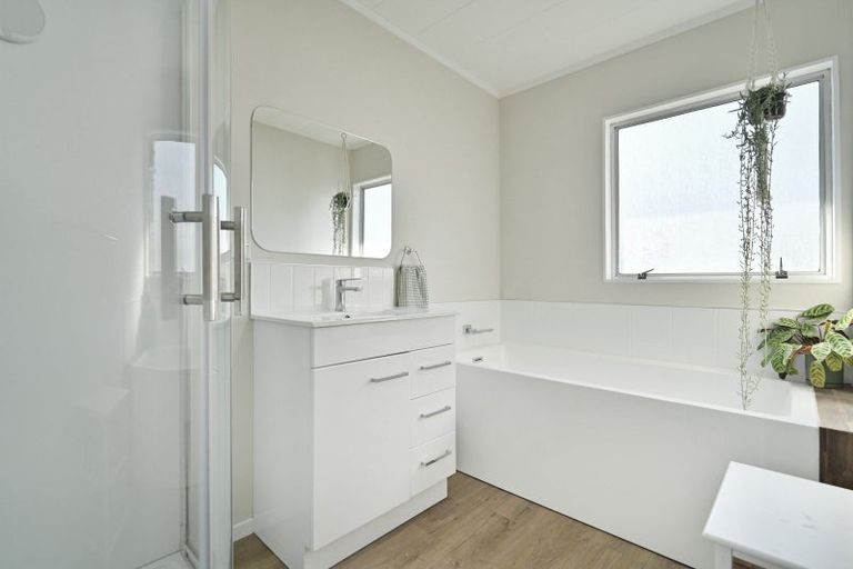Photo of property in 32 Ardrossan Avenue, Flaxmere, Hastings, 4120