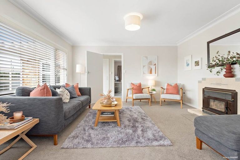 Photo of property in 71 Wellington Street, Pukekohe, 2120