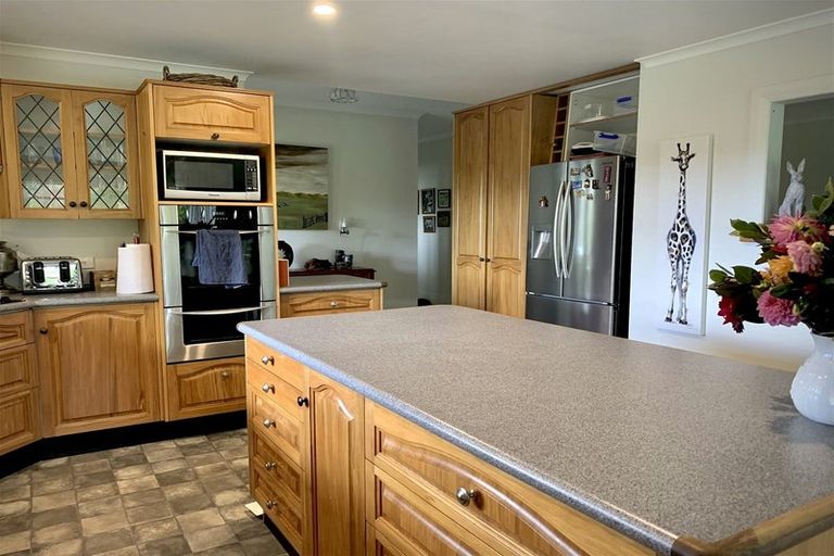 Photo of property in 220 Woodside Road, Woodside, Greytown, 5794