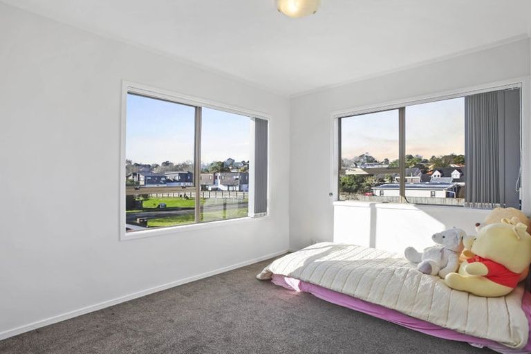 Photo of property in 45b Kurnell Drive, Botany Downs, Auckland, 2010