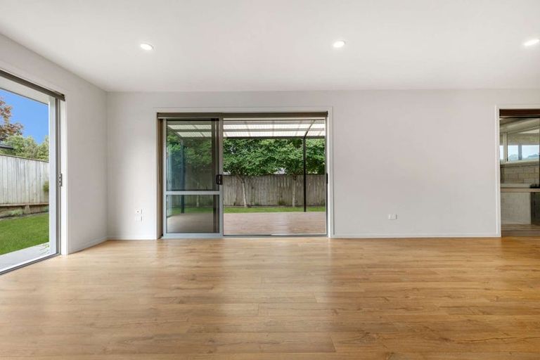 Photo of property in 38 Baxendale Drive, Matipo Heights, Rotorua, 3015