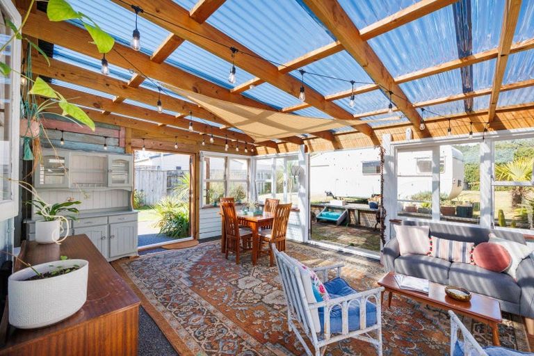 Photo of property in 16 Chrystal Street, Foxton Beach, Foxton, 4815