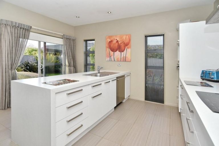 Photo of property in 24 Cedar Place, Rangiora, 7400