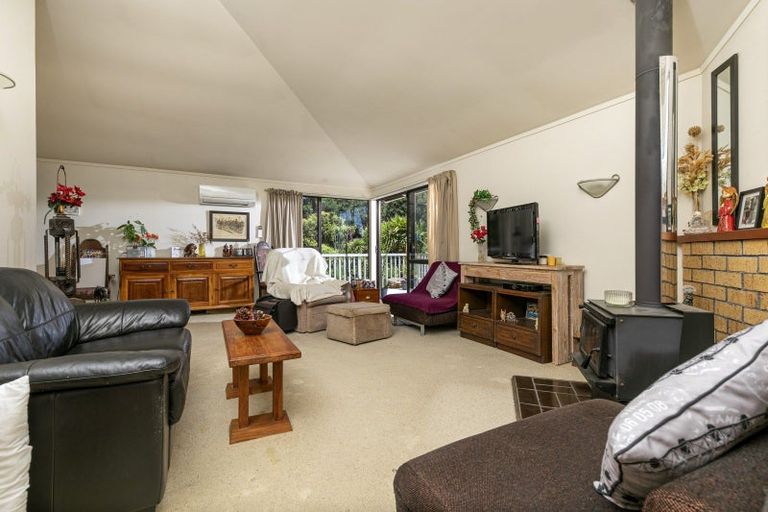 Photo of property in 114 Upper Drive, Greenhithe, Auckland, 0632