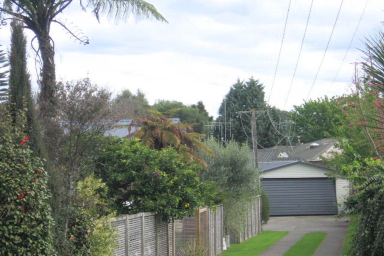 Photo of property in 48 Bellevue Road, Brookfield, Tauranga, 3110