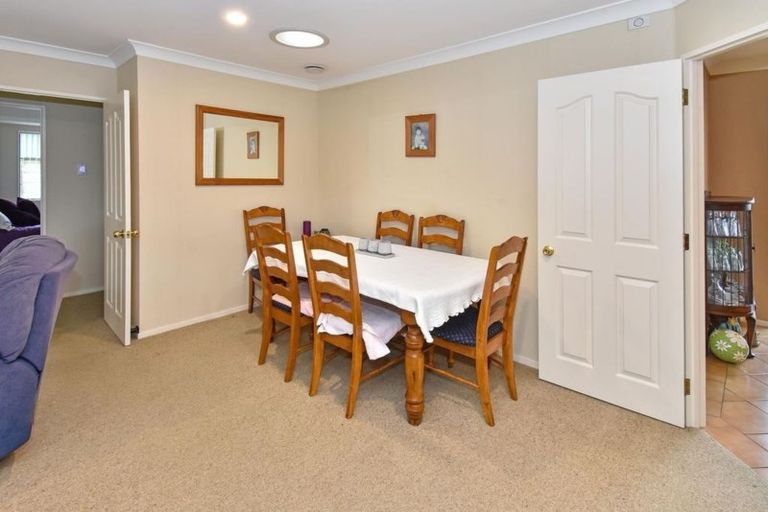 Photo of property in 9 Dan Bryant Place, Pukekohe, 2120