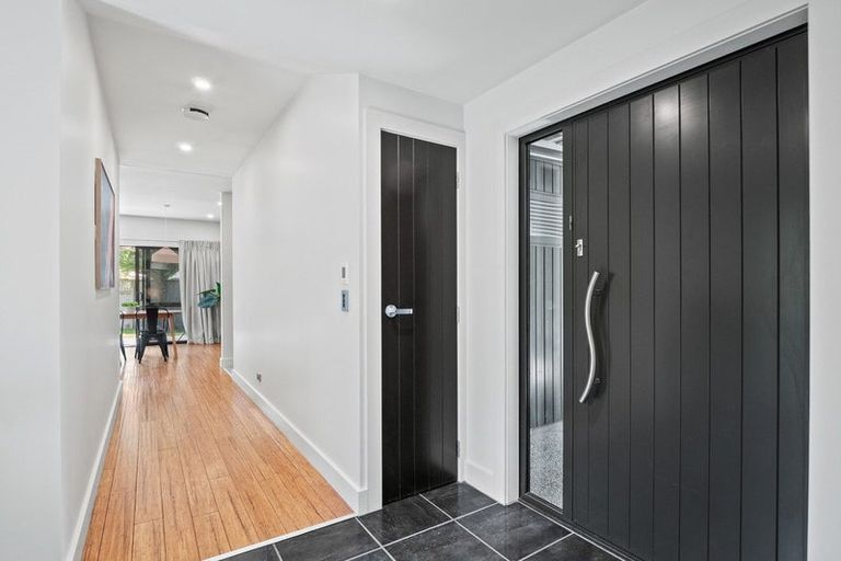 Photo of property in 32 Quill Street, Lake Hayes, Queenstown, 9304