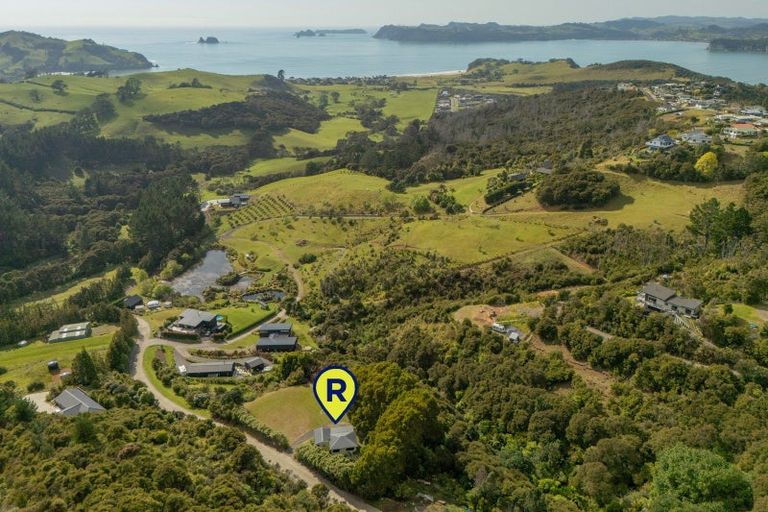 Photo of property in 22 Spikes Way, Whitianga, 3510