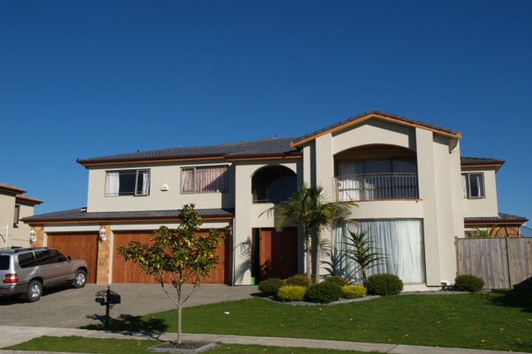 Photo of property in 23 Amberwood Drive, Northpark, Auckland, 2013
