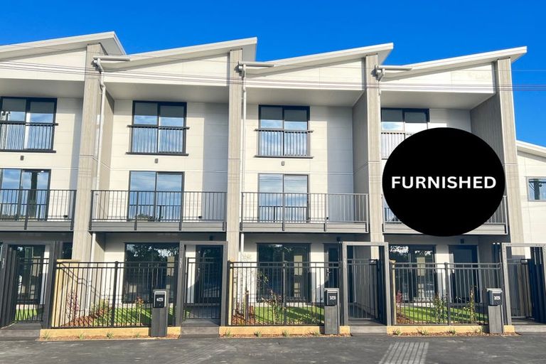 Photo of property in 4/231 Marine Parade, New Brighton, Christchurch, 8061