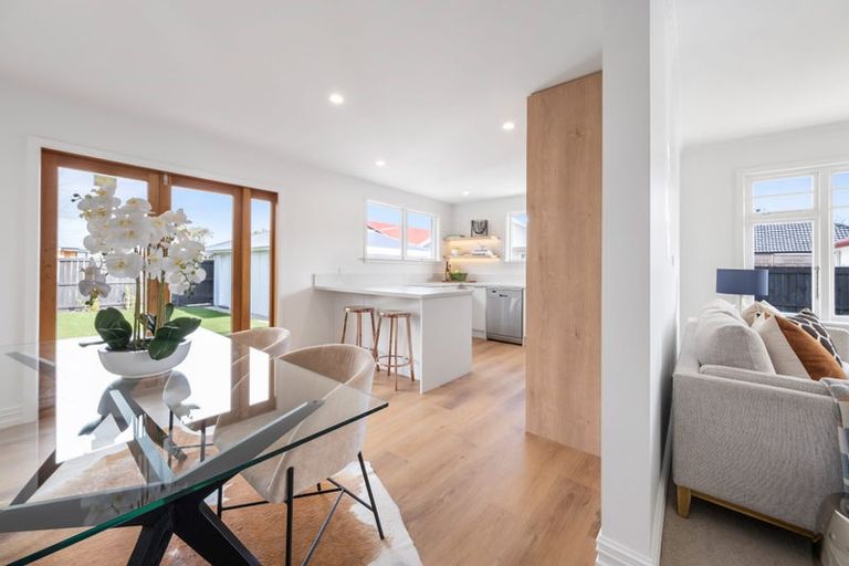 Photo of property in 49 Tuckers Road, Redwood, Christchurch, 8051