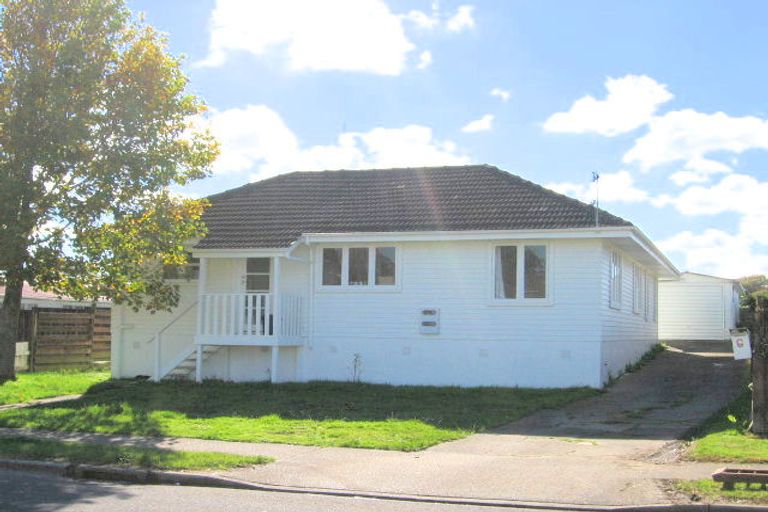 Photo of property in 6 Bahama Place, Clover Park, Auckland, 2023