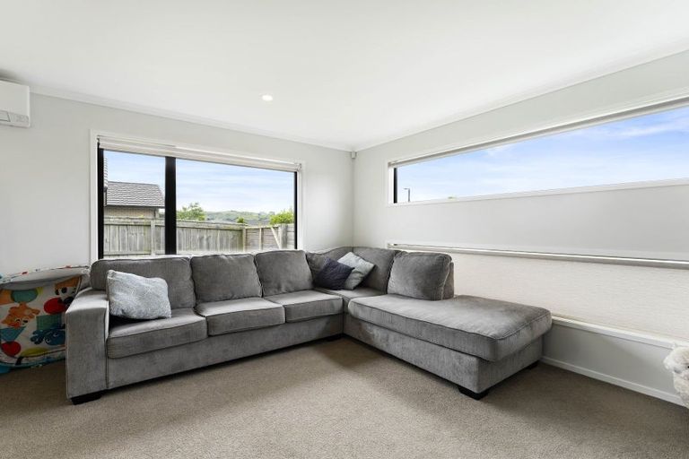 Photo of property in 27 Harriet Johnston Drive, Pokeno, 2402