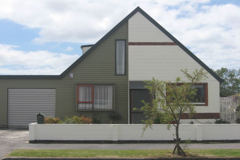 Photo of property in 1a Drysdale Street, Bishopdale, Christchurch, 8053